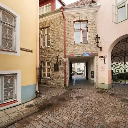 Tallinn City Apartments Old Town Toompea Exterior photo